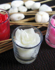 เทียนหอมดอกกุหลาบในแก้ว